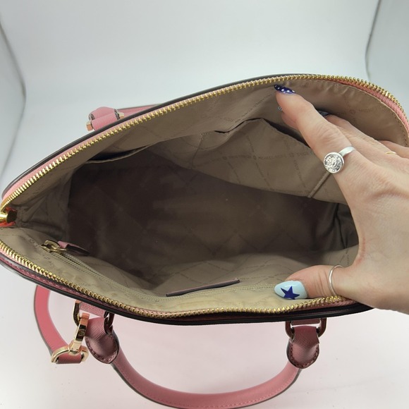 Michael Kors Bag Womens Large Cindy Leather LG Dome Purse Crossbody Satchel - Picture 10 of 16